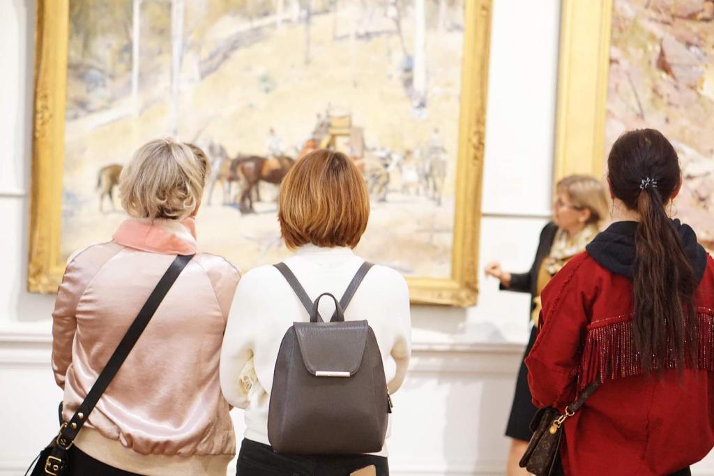 По картинной галерее